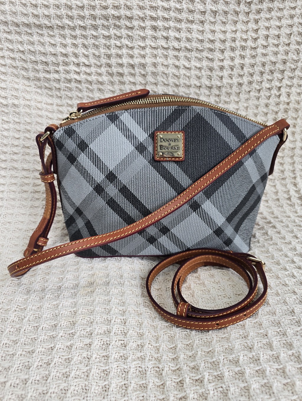 Dooney & Bourke Suki Sutherland Charcoal Grey Plaid Shoulder Bag Crossbody